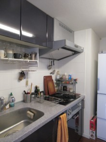 サイズアップして広々としたキッチンに　港区I様邸